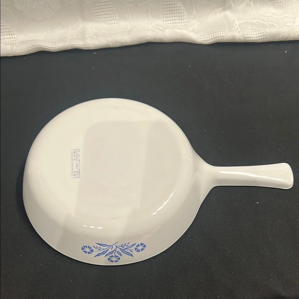 Corning Ware Blue Cornflower Skillet Sauce Pan Vintage - Picture 4 of 9